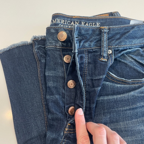 American Eagle Tomgirl Super Stretch Jeans - Picture 3 of 7